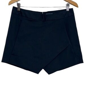 J. McLaughlin Black Hathaway Skort Shorts Women Size  8
